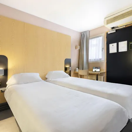 Sud Porte D'espagne Hotel