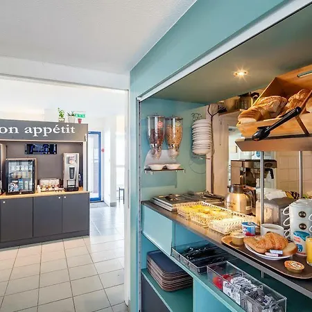 Sud Porte D'espagne Hotel