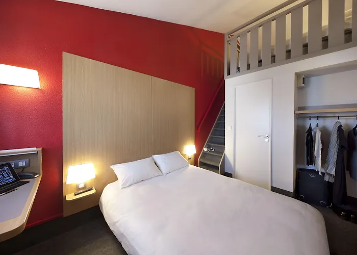 Otel Sud Porte D'espagne 2*